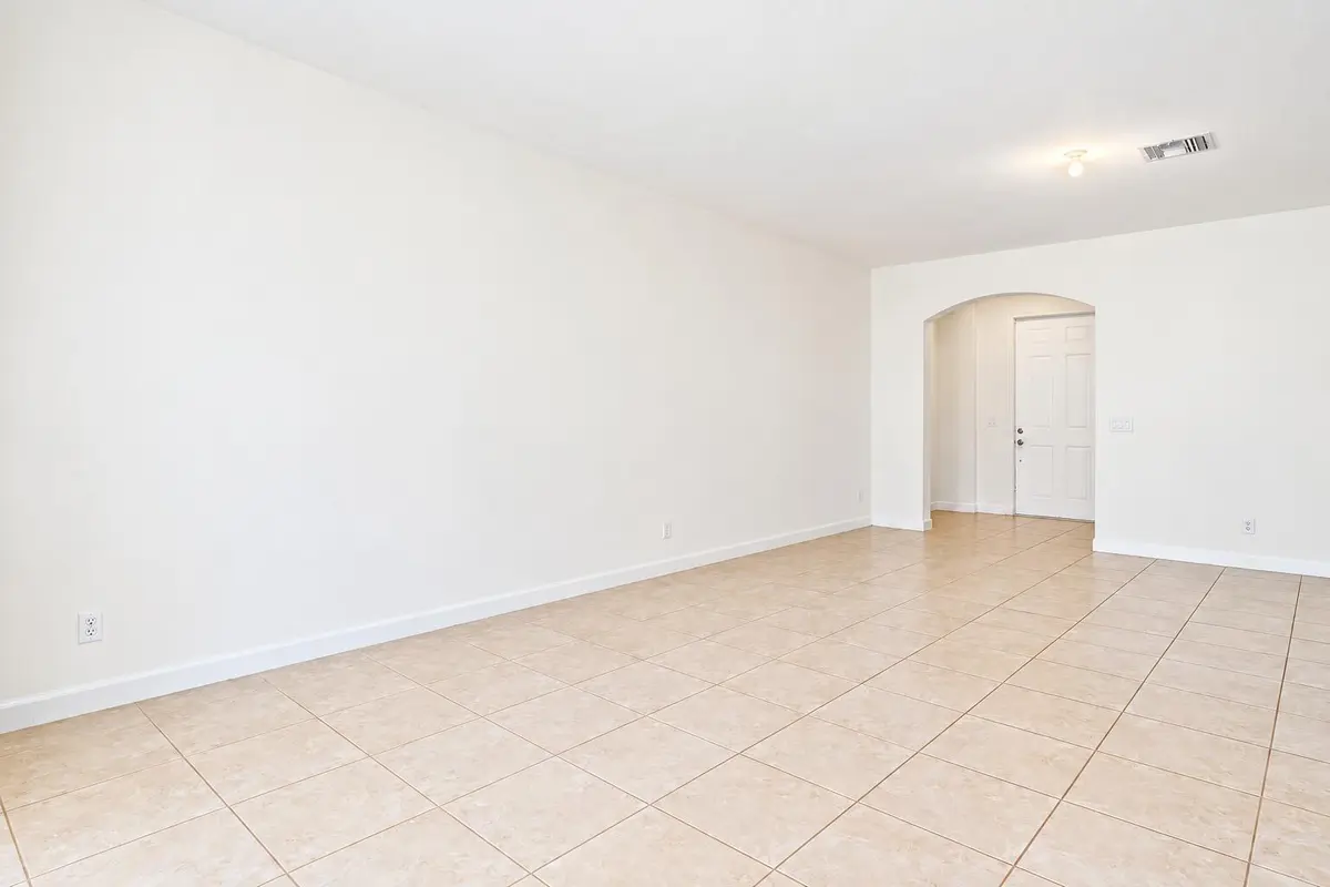 large living room at 5089 Ellery Terrace, West Palm Beach