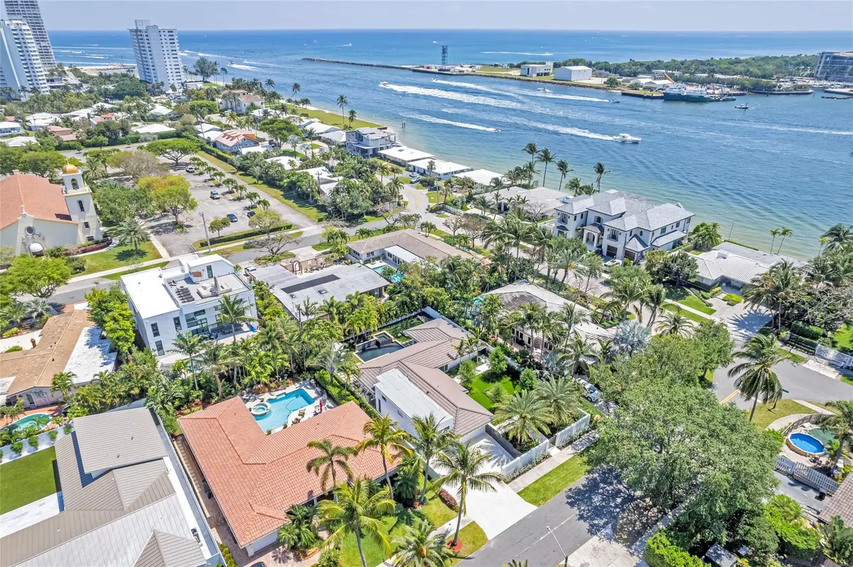 Photo 2 at 2008 Admirals Way, Fort Lauderdale