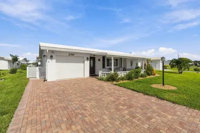1707 SW 18th Street, Boynton Beach – Single Family Residence for sale