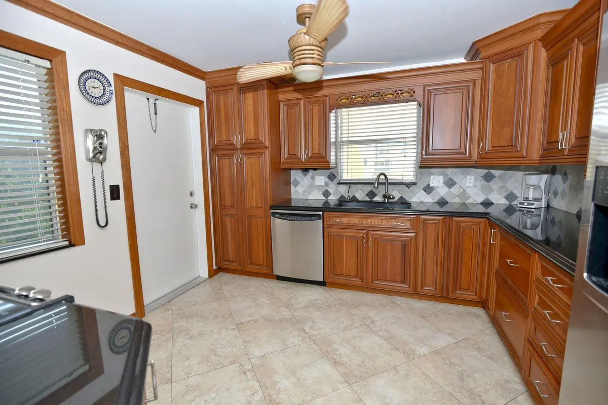 20190430161112433751000000-o at 109 WETTAW Lane 101, North Palm Beach