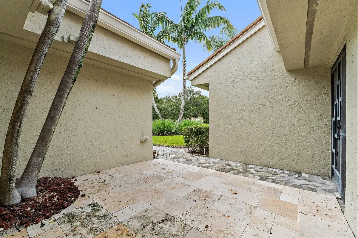 027-15TournamentBlvd-PalmBeachGardens-SM at 15 Tournament Boulevard, Palm Beach Gardens