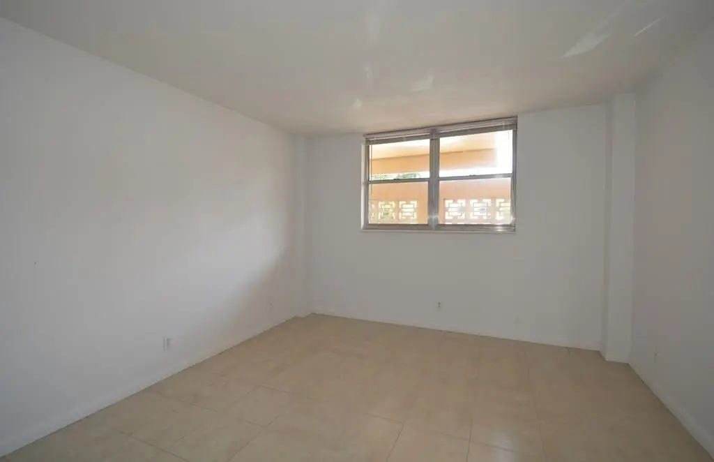 10062026 crom 121 interior 2 at 1777 SE 15TH Street 121, Fort Lauderdale