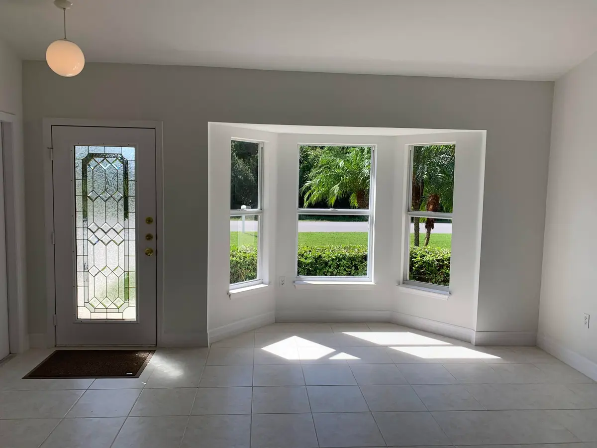 cruzan living room at 5570 NW CRUZAN Avenue, Port St. Lucie