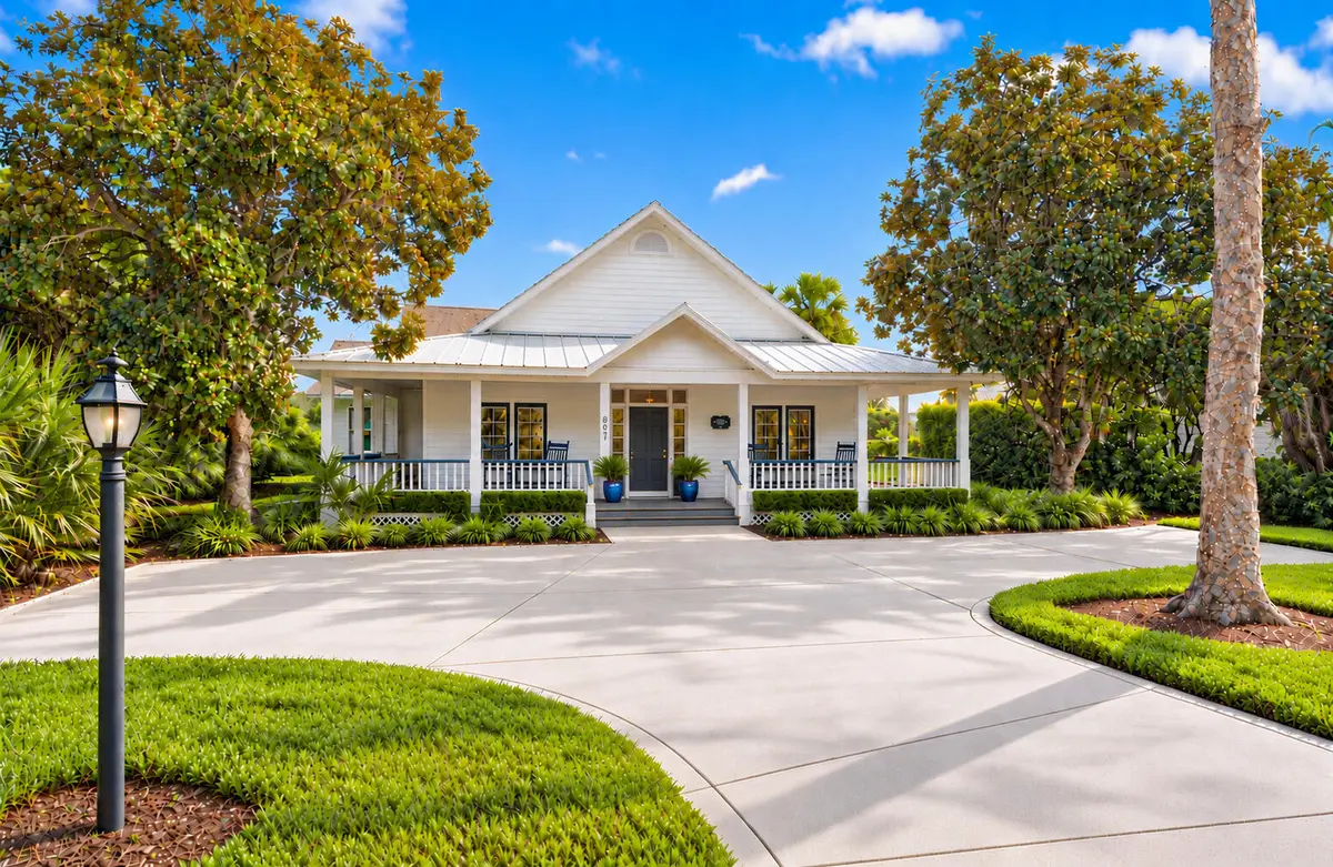 00dc2d97-684e-4a59-89d2-1e42668935d1 at 807 CAROLINA Circle, Vero Beach