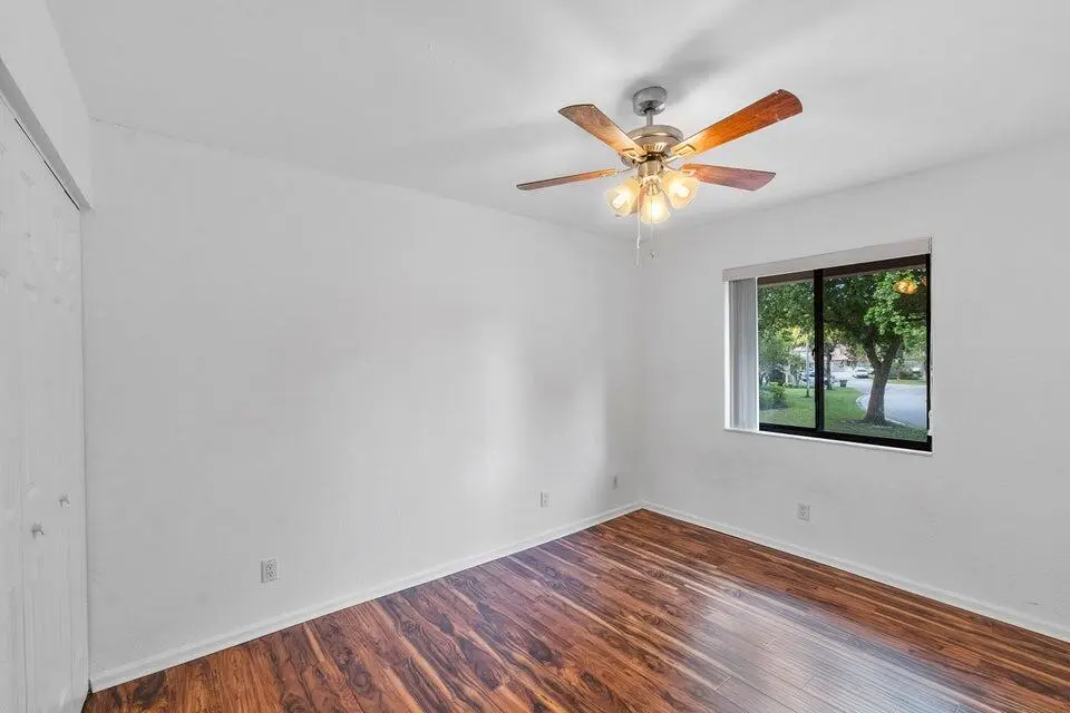 20250926153034821812000000-o at 5720 Coach House Circle E, Boca Raton