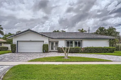 104 St Cloud Lane, Boca Raton – Single Family Residence for rent