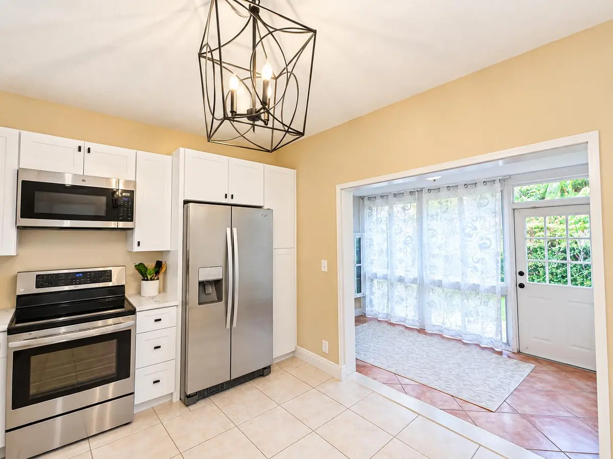 Den at 947 Kokomo Key Lane 947, Delray Beach