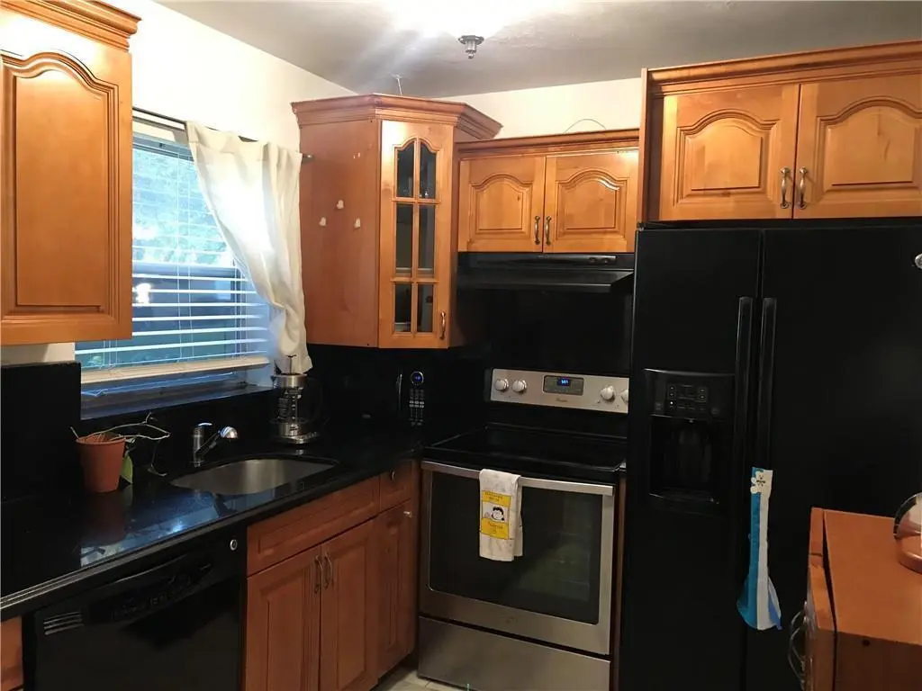 Crystal lake kitchen at 941 Crystal Lake Drive 105, Deerfield Beach