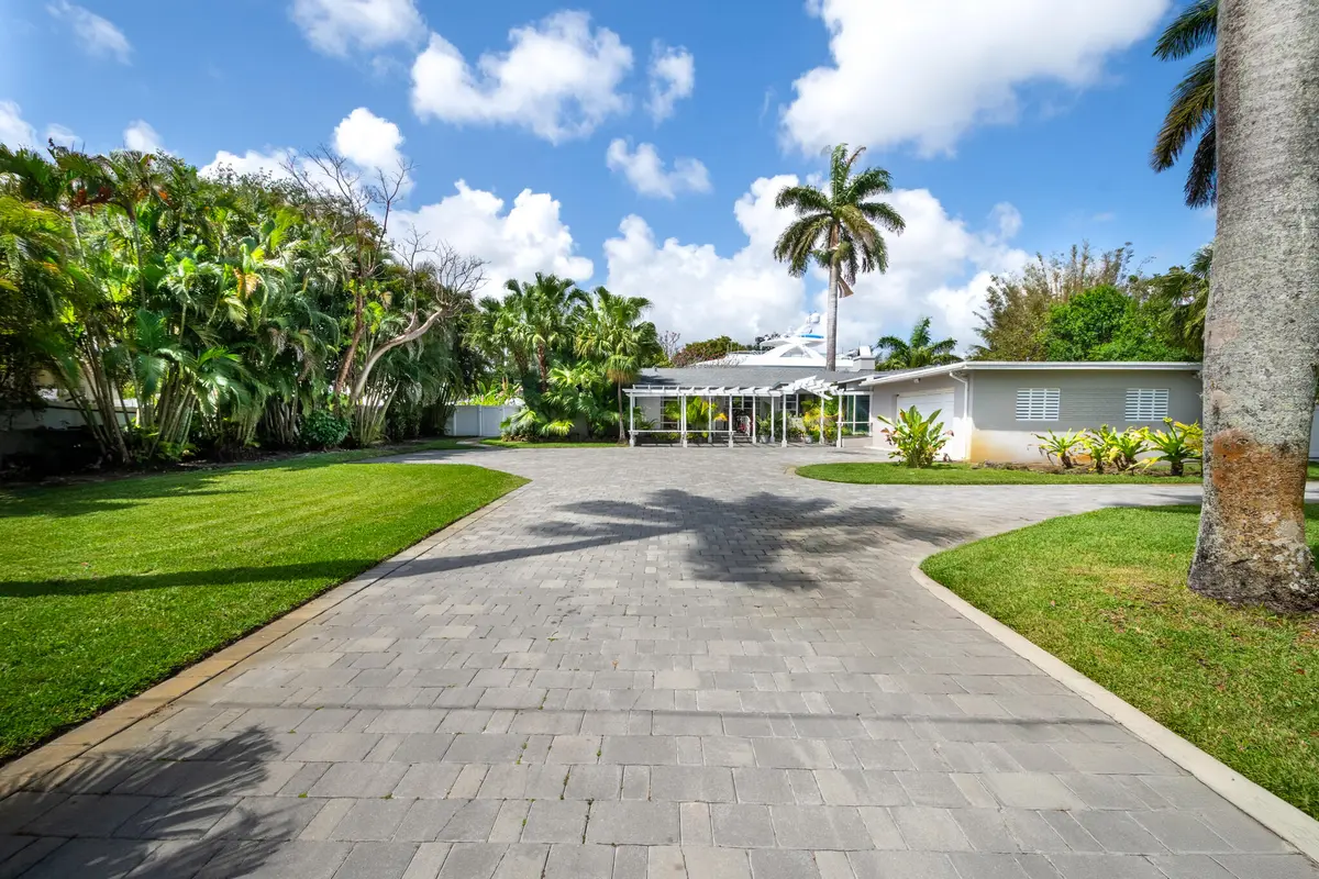 2337 SW 27th front driveway at 2337 SW 27TH Avenue, Fort Lauderdale