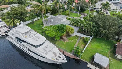 2337 SW 27TH Avenue, Fort Lauderdale – Single Family Residence for sale