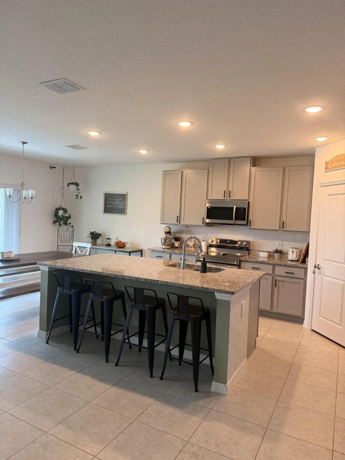 2_beyc6ac3e986ca595 at 590 SE Faith Terrace, Port St. Lucie