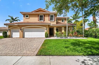 9070 WINTERHAVEN Circle, West Palm Beach – Single Family Residence for sale