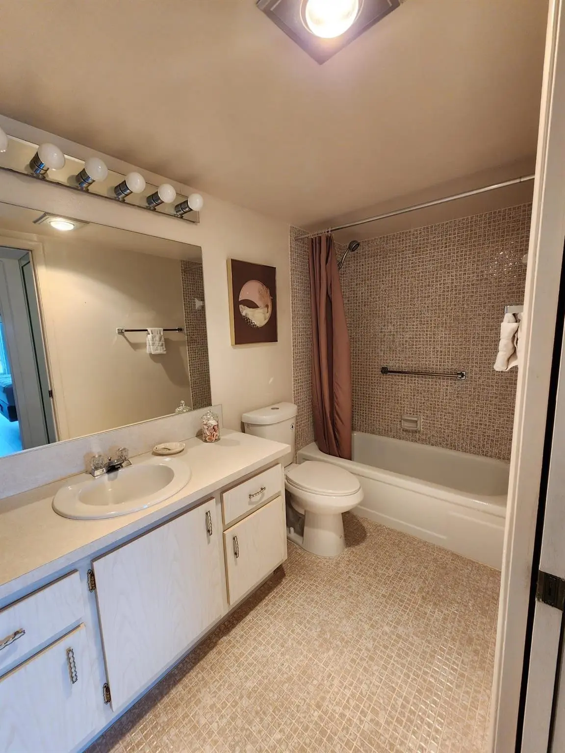 Photo 5 at 4033 HYTHE B 4033, Boca Raton