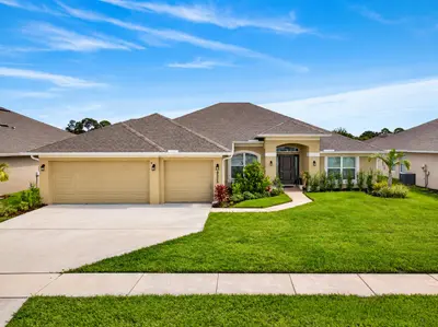8525 WATERSTONE Boulevard, Fort Pierce – Single Family Residence for sale