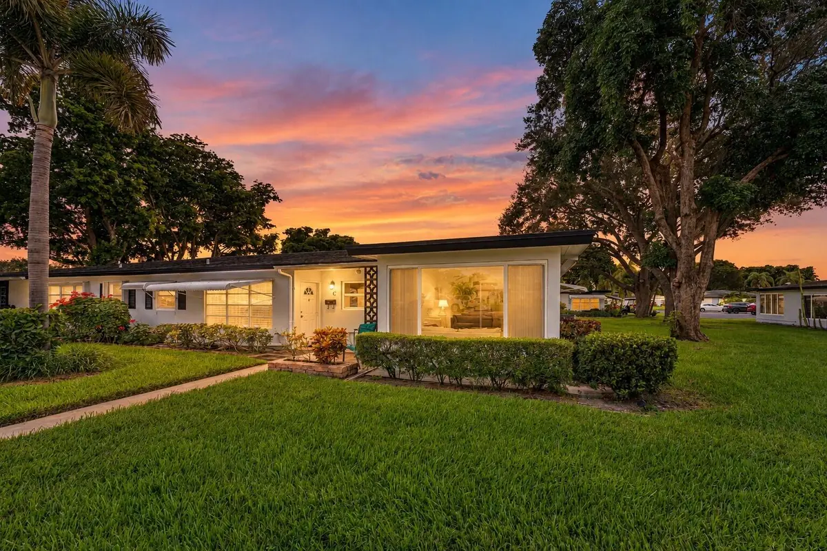 572 HIGH POINT Drive D, Delray Beach, FL – photo 1