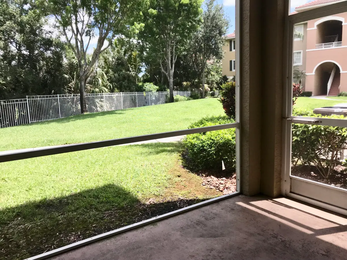 patio at 6533 EMERALD DUNES Drive 107, West Palm Beach