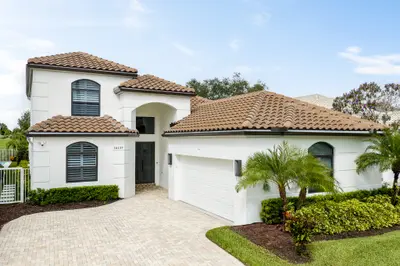 16137 Villa Vizcaya Place, Delray Beach – Single Family Residence for sale