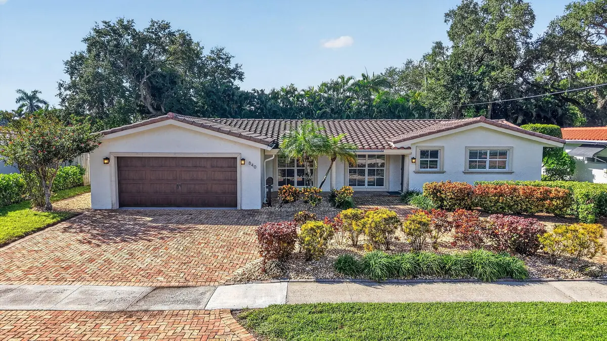 Front Exterior at 840 SW 2ND Street, Boca Raton