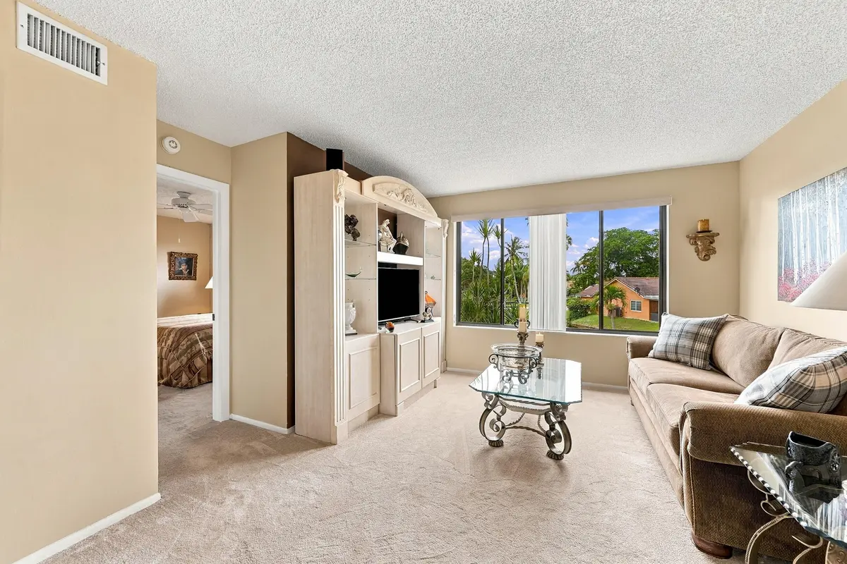 06_stl_8600_with_tv at 11477 NW 39th Court 201-1, Coral Springs