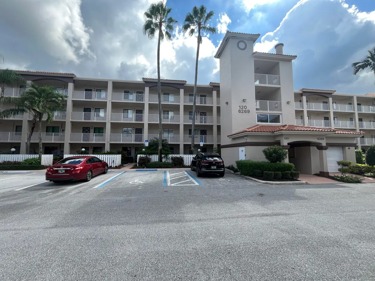Bldg. #120 at 6269 Pointe Regal Circle 305, Delray Beach