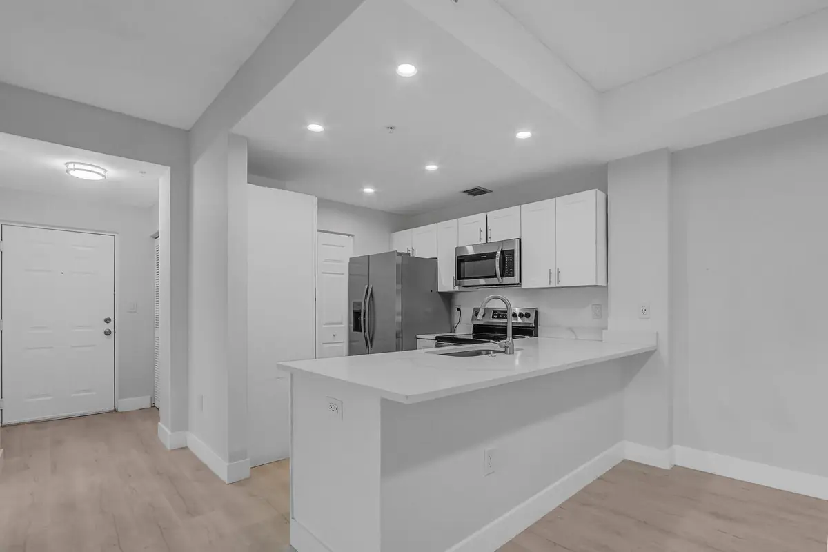 2916-302 KITCHEN 3 at 2916 TUSCANY Court 302, Palm Beach Gardens