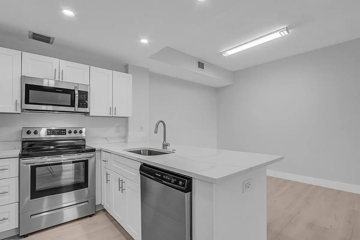 2916-302 KITCHEN 4 at 2916 TUSCANY Court 302, Palm Beach Gardens