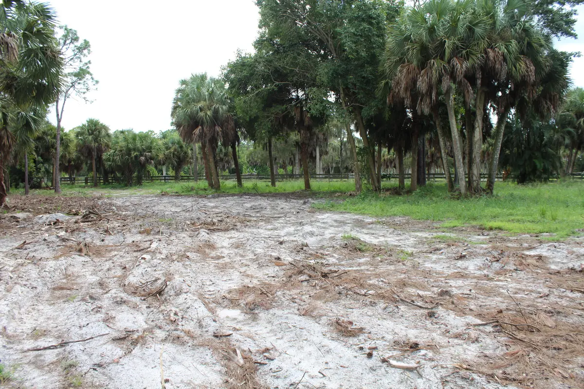IMG_2108 at 1275 Arabian Drive, Loxahatchee