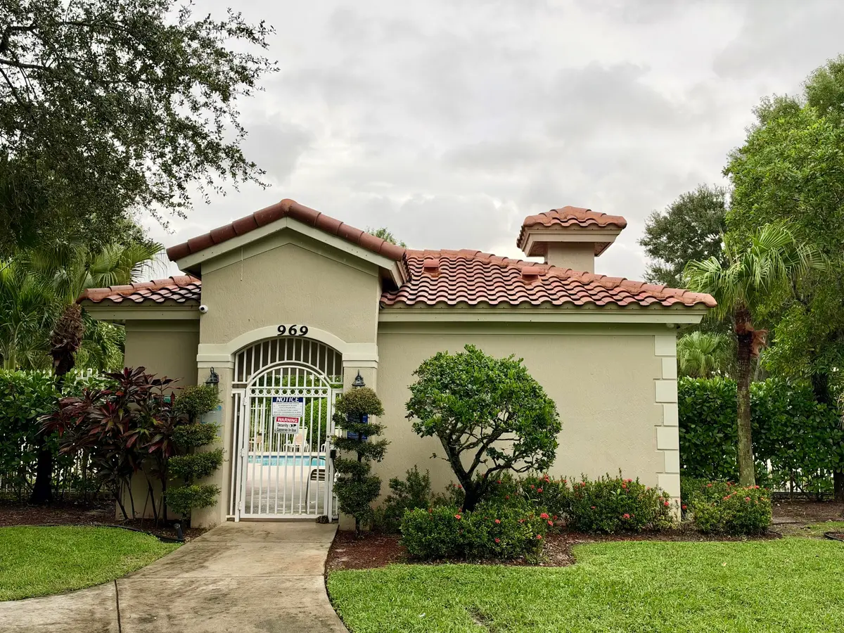 clubhouse at 804 Summit Lake Drive, West Palm Beach