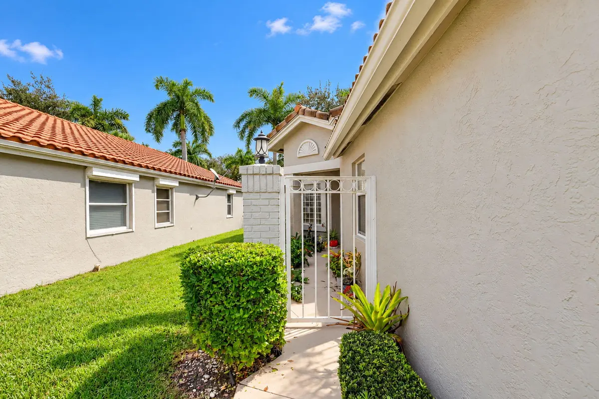 4-web-or-mls-DSC_8733 at 9638 HARBOUR LAKE Circle, Boynton Beach