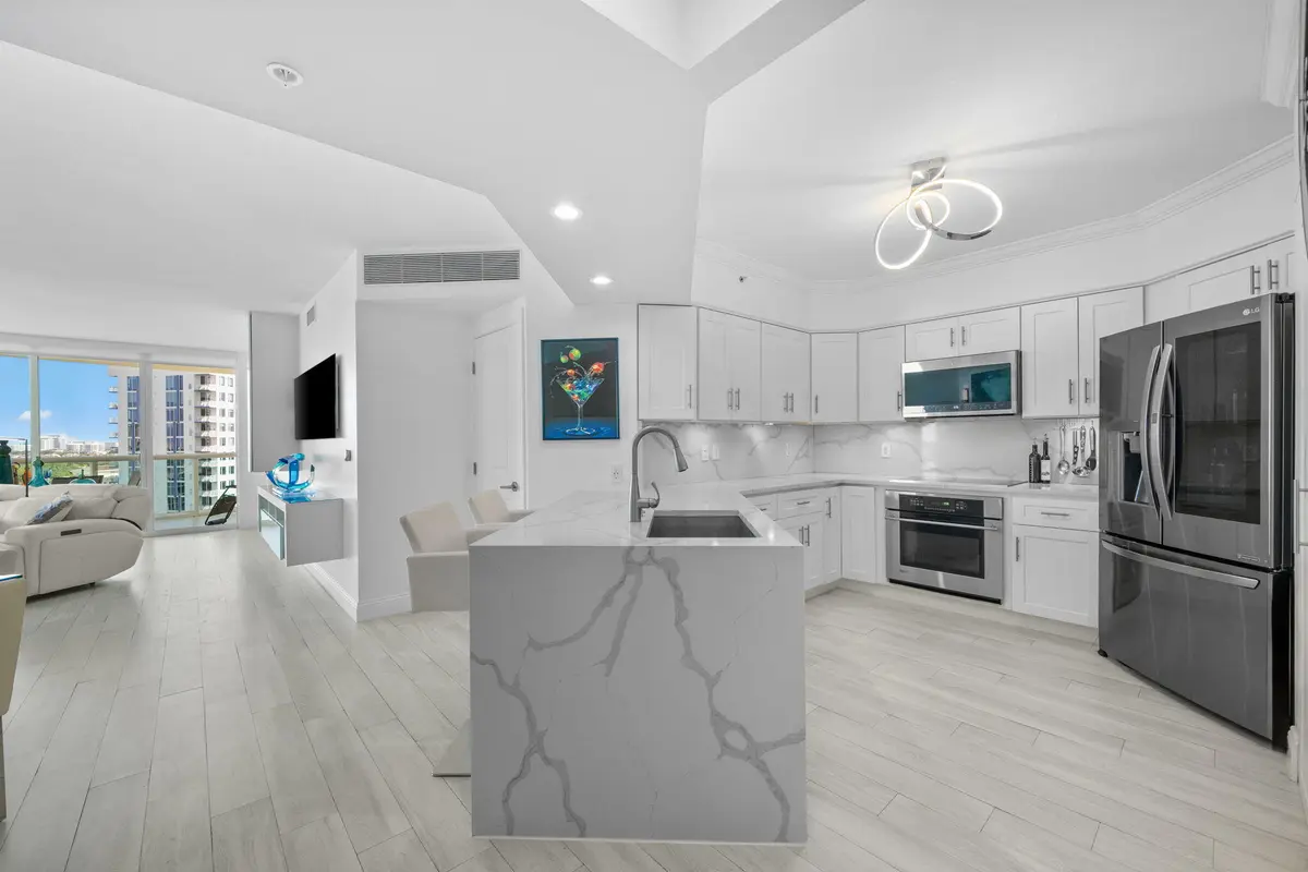 8-web-or-mls-A7R02103 copy at 347 N New River Drive 1403, Fort Lauderdale