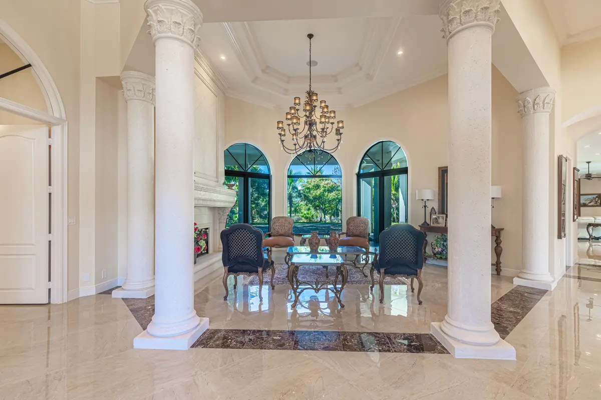formal dining at 2943 B Road, Loxahatchee Groves