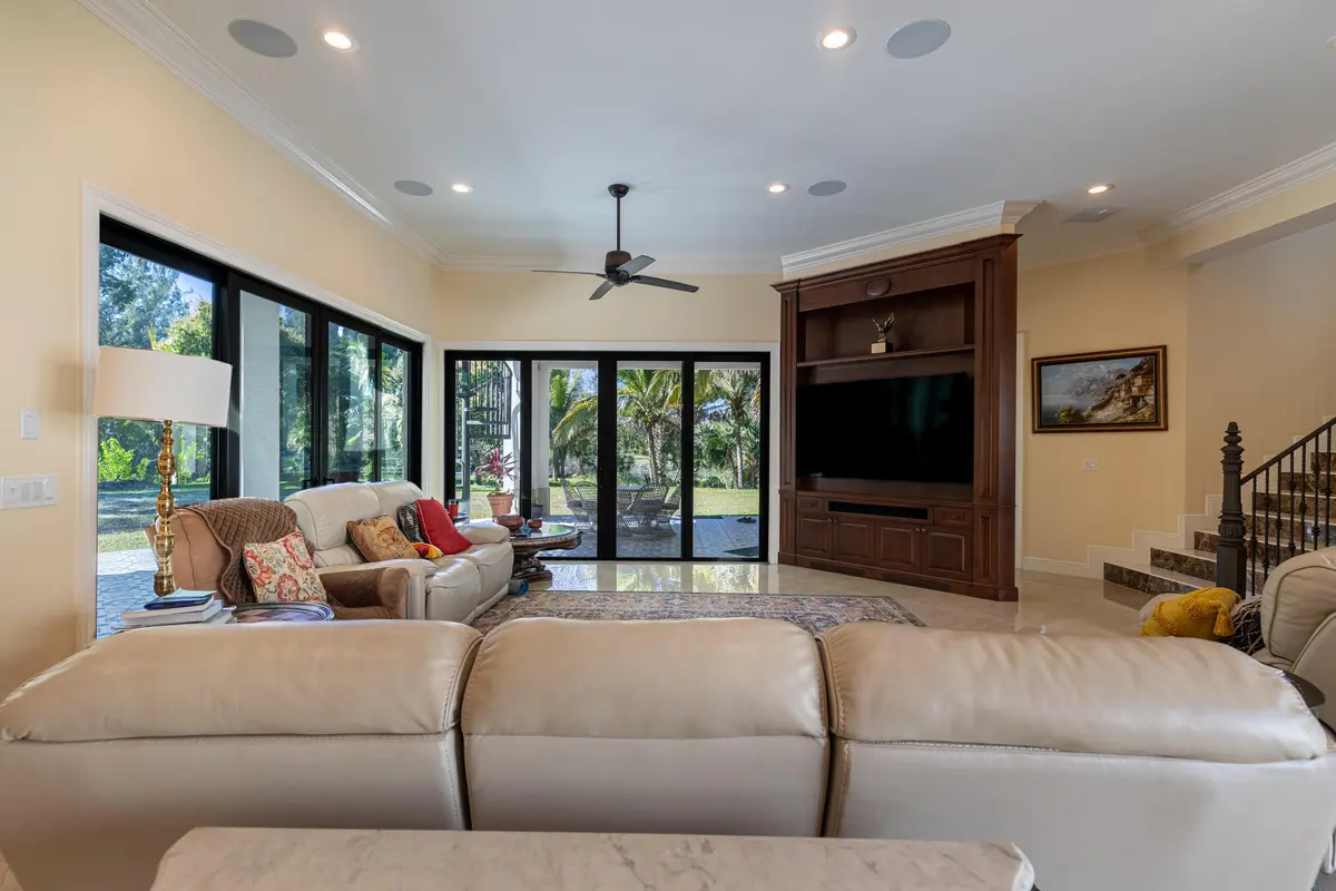 Livingroom at 2943 B Road, Loxahatchee Groves