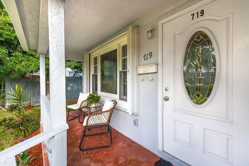 Front Porch at 719 SUMMIT Boulevard, West Palm Beach
