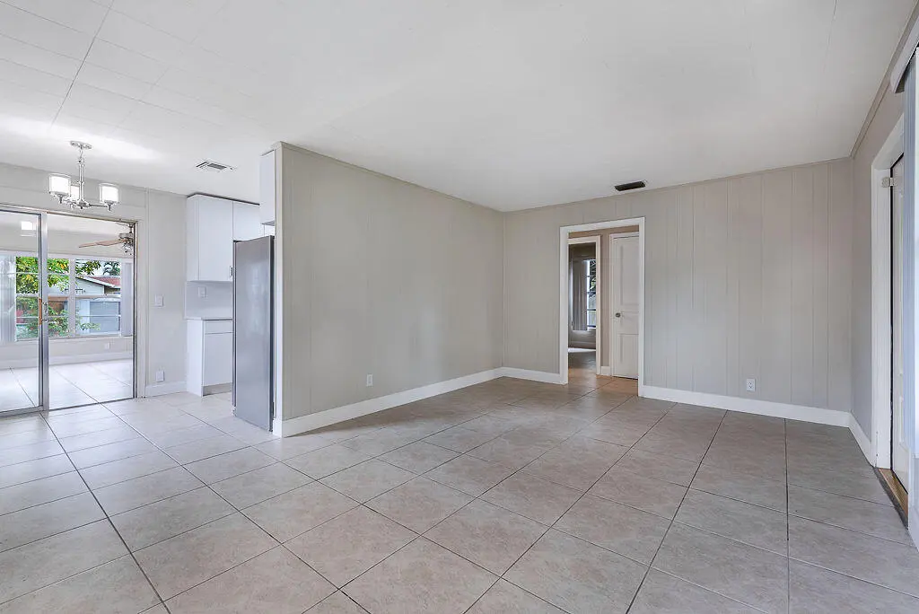 Living Room at 719 SUMMIT Boulevard, West Palm Beach
