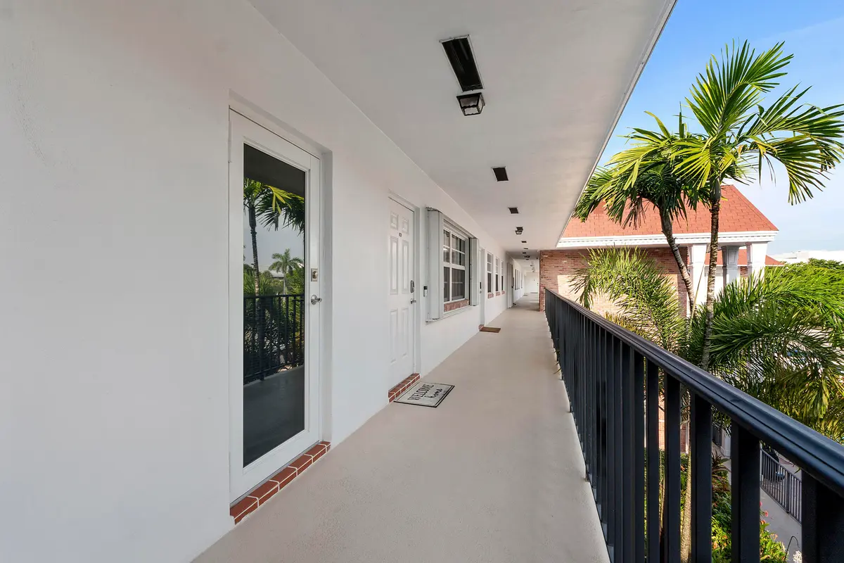 2424 Ne 9th St_017 at 2424 NE 9th Street 305, Fort Lauderdale