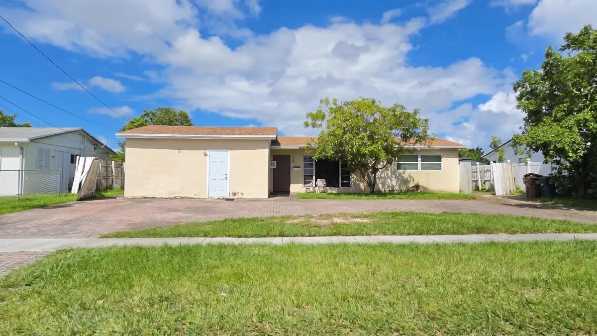Front of house at 411 NW 39TH Street, Deerfield Beach
