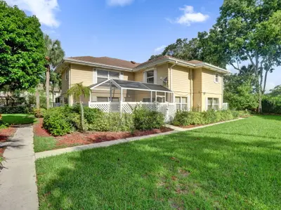 5803 WHEATLEY Court, Boynton Beach – Townhouse for sale