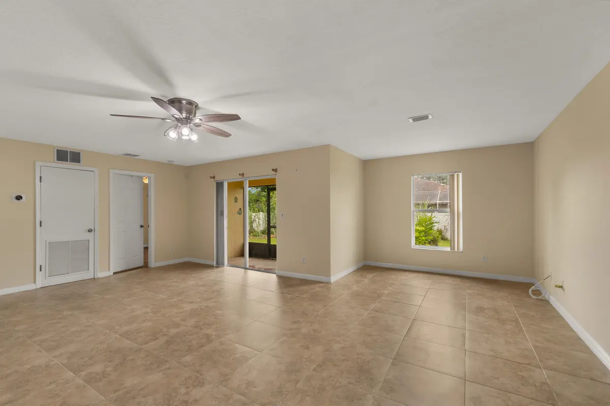 Living Space at 1961 SW Diamond Street, Port St. Lucie