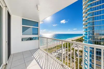 1370 S Ocean Boulevard 1703, Pompano Beach – Condominium for sale