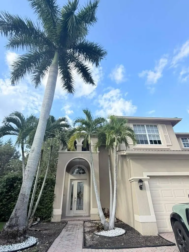 WhatsApp Image 2026-10-05 at 5.05.53 PM at 4251 E SENECA Avenue, Weston