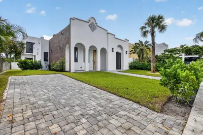 810 34th Street, West Palm Beach – Single Family Residence for sale