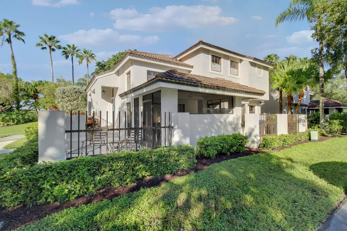 House-36 at 587 Prestwick Circle 2, Palm Beach Gardens