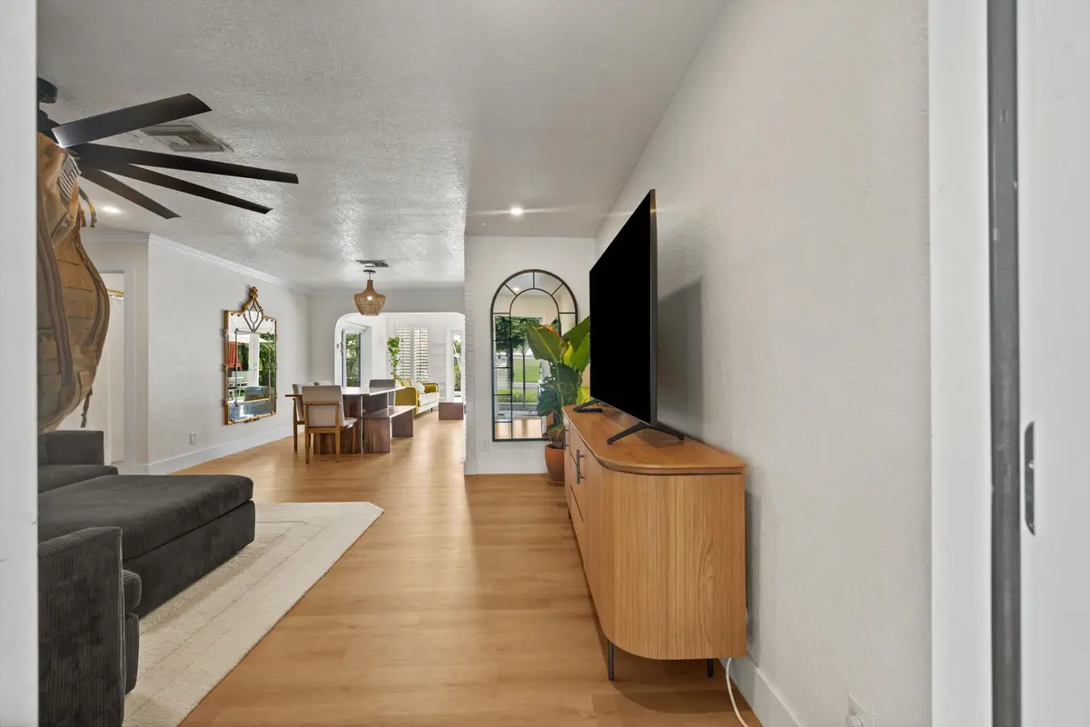 160 SE 9th Street, Pompano at 160 SE 9TH Street, Pompano Beach