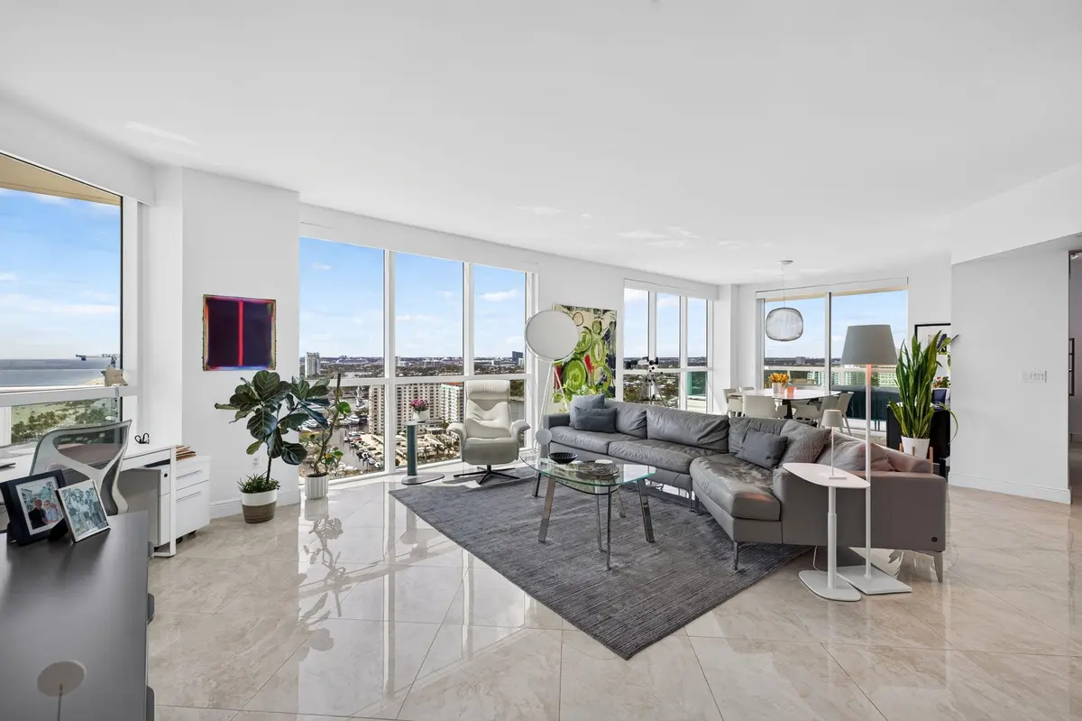 3-web-or-mls-699A1531 at 101 S FORT LAUDERDALE BEACH Boulevard 2407, Fort Lauderdale