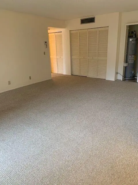 150 PV LR 2022 at 150 PINEVIEW Road B8, Jupiter