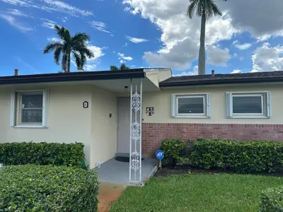 2751 Ashley Drive D, West Palm Beach – Condominium for sale
