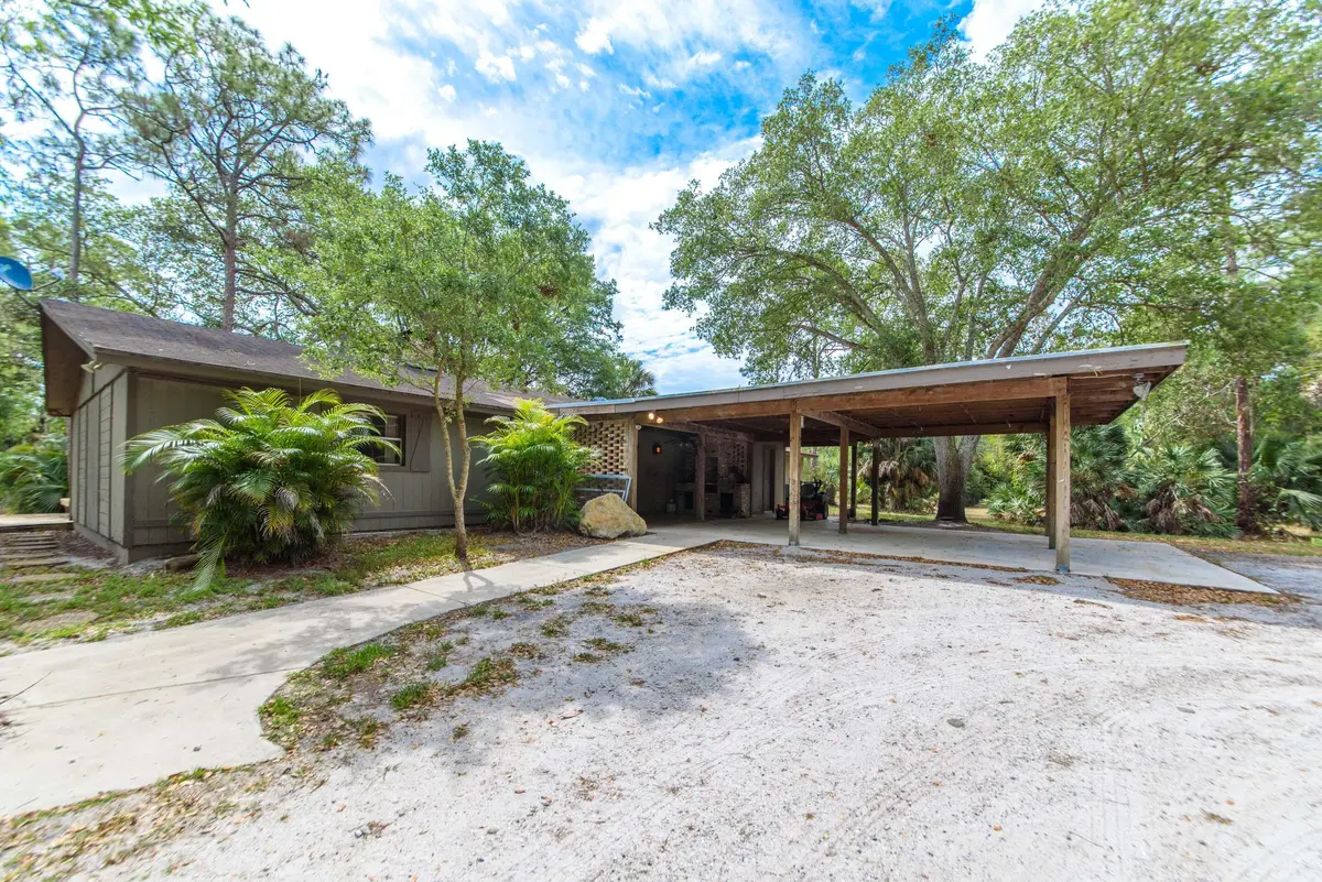2833 f rd House & Carport at 2833 F Road, Loxahatchee Groves