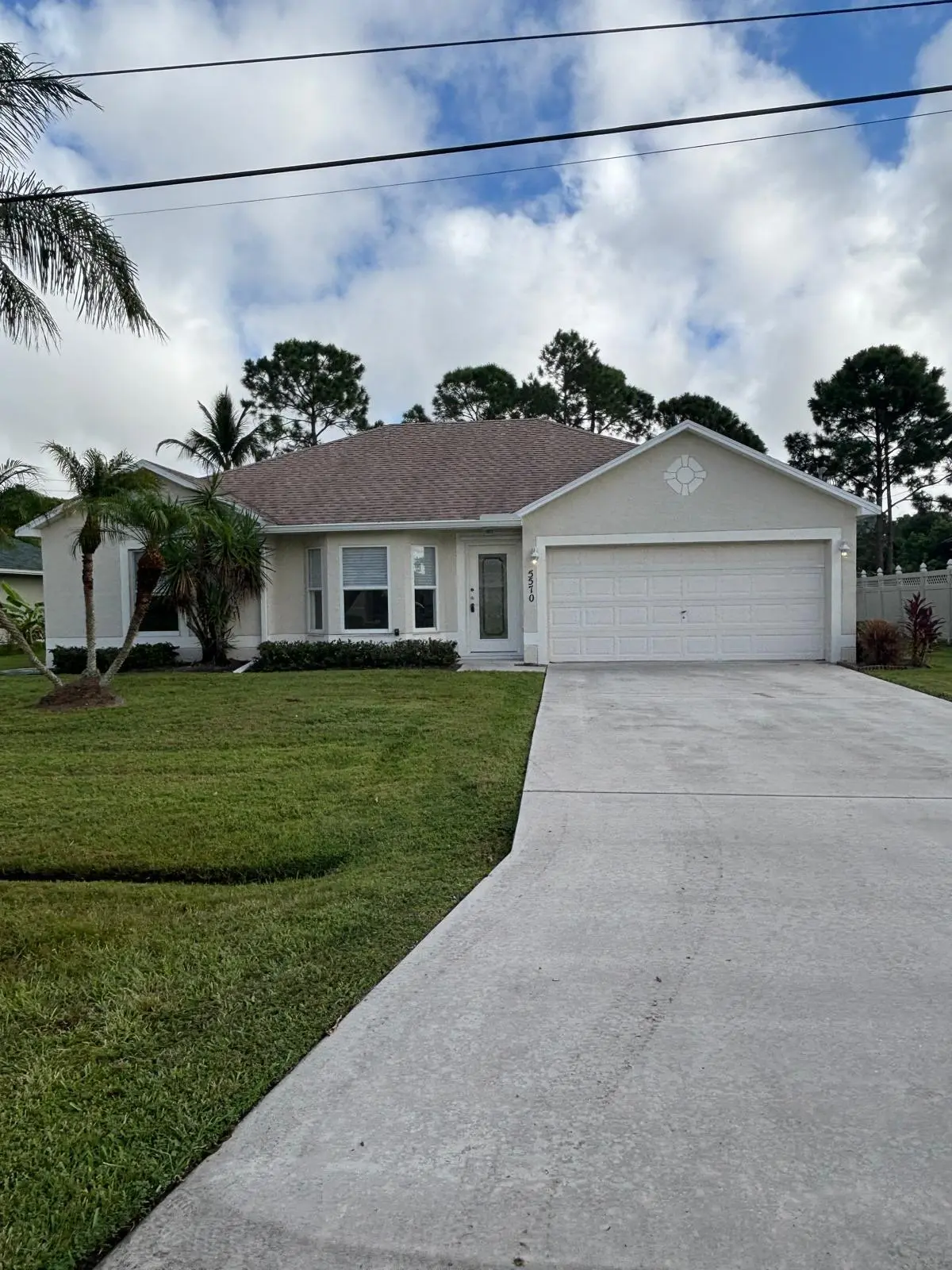 front front wa at 5570 NW CRUZAN Avenue, Port St. Lucie