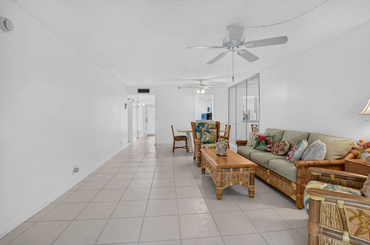 11-web-or-mls-DSC_4477 at 14527 BONAIRE Boulevard 110, Delray Beach
