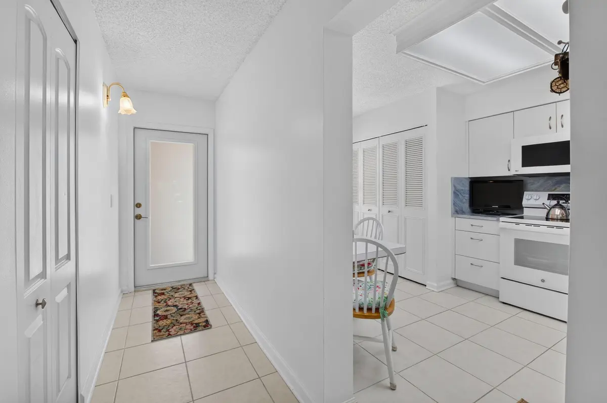 19-web-or-mls-DSC_4437 at 14527 BONAIRE Boulevard 110, Delray Beach